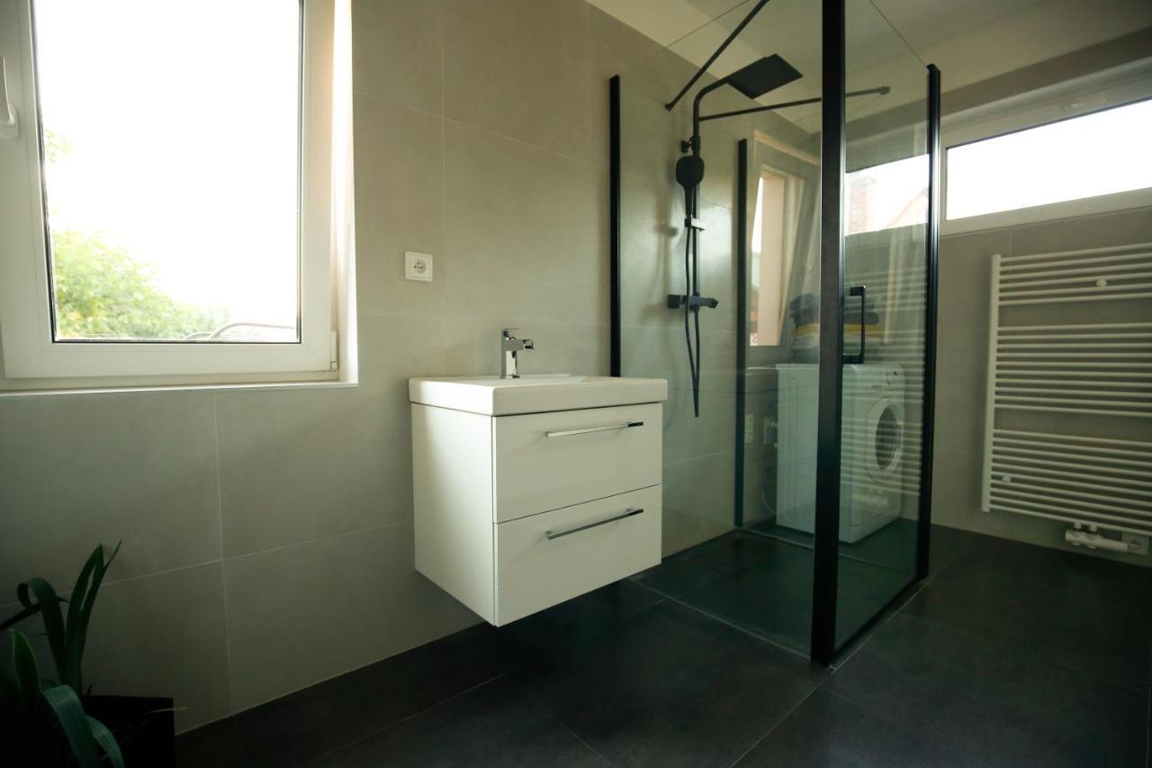 Apartman Devade Se Dvema Loznicemi A Wifi Pripojenim Trutnov Ngoại thất bức ảnh